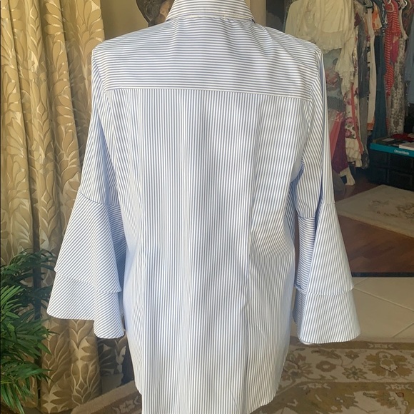 Blue and white striped top with flair sleeves - Picture 4 of 8